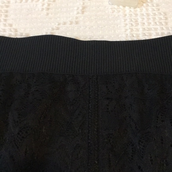 ARITZIA Wilfred Lace Pencil Skirt - Picture 6 of 8